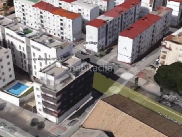 Piso en venta en Chiclana de la Frontera, La Banda Campo de Fútbol. Vendo un piso en chiclana con ascensor, garaje y amueblado. Pisos Chiclana de la.