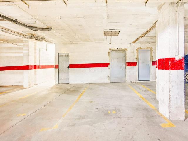 Piso en venta en Chiclana de la Frontera, La Banda Campo de Fútbol. Piso con garaje y trastero en Huerta del Rosario. Pisos Chiclana de la.