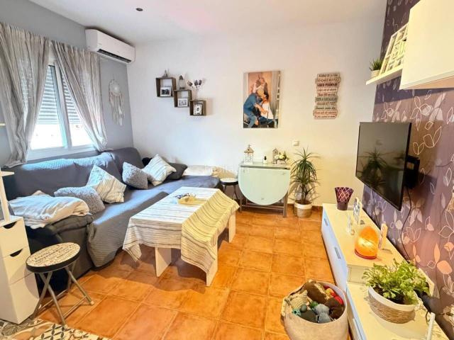 Piso en venta en Chiclana de la Frontera, La Soledad. Vivienda cuidada, luminosa y con excelentes acabados. Pisos Chiclana de la.