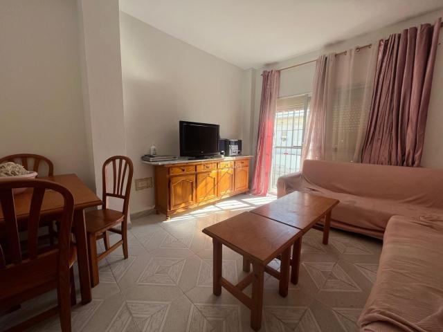Piso en venta en Chipiona, Centro. VIVIR EN CHIPIONA TODO EL AÑO O DISFRUTAR DE TUS VACACIONES A UN PASO DE TODO. Pisos.