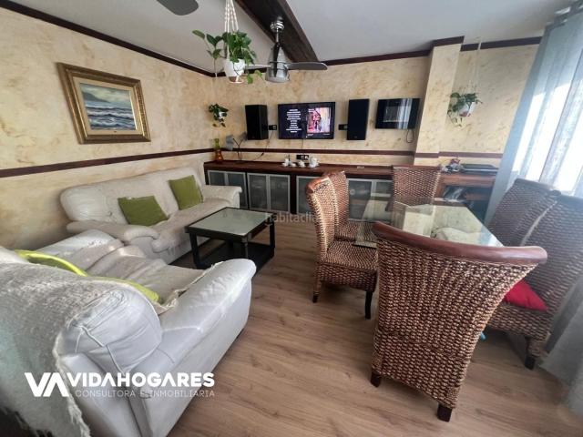 Piso en venta en Chipiona, Playa Cruz del Mar. Exclusiva vivienda totalmente reformada a estrenar en el centro de Chipiona Le presentamos esta magnífica propiedad situada en el. Pisos.