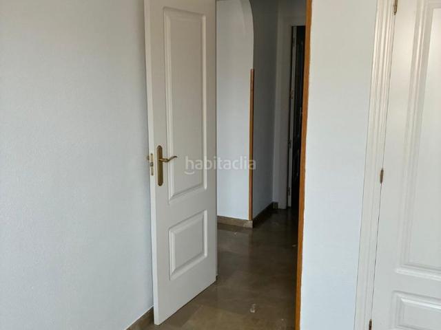 Piso en venta en Churriana de la Vega, Parque de la Ermita. piso de 2 dormitorios con cochera en el centro de CHURRIANA DE LA VEGA. Pisos Churriana de la.