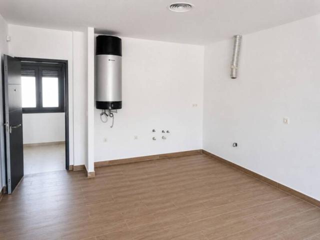 Piso en Venta en Churriana de La Vega