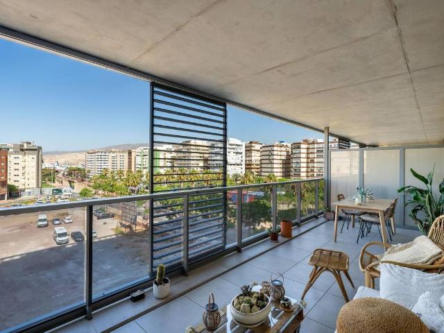 Piso en Venta en Ciudad Jardín Tagarete El Zapillo