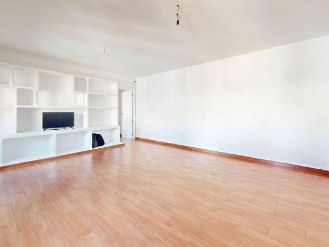 Piso en Venta en Ciudad Jardín Zoco