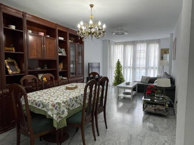 Piso en Venta en Ciudad Jardín Zoco