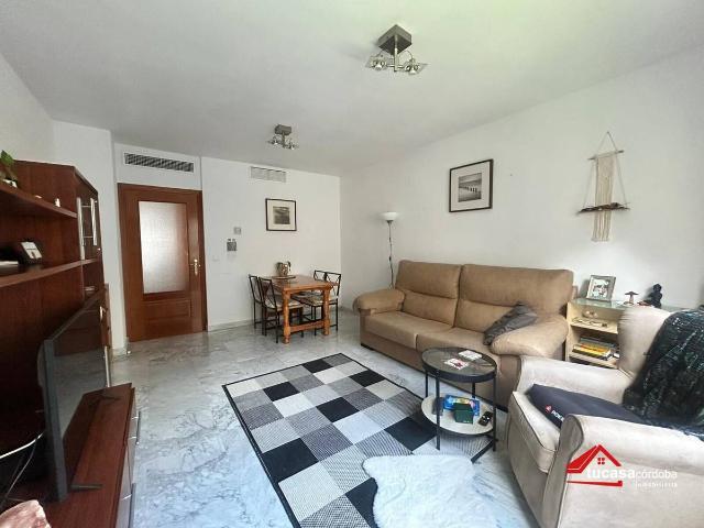 Piso en Venta en Ciudad Jardín Zoco