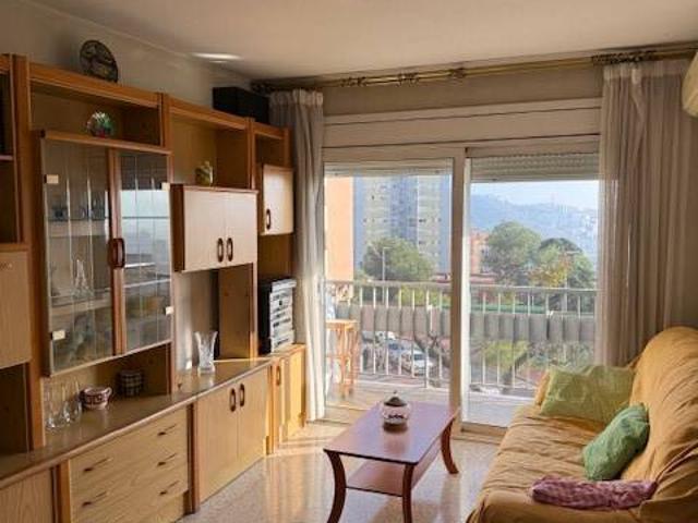 Piso en Venta en Ciutat Meridiana