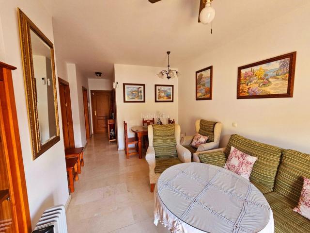 Piso en venta en Coín. Coin Se vende magnifico Piso con 3 dormitorios, trastero y parking. Pisos.