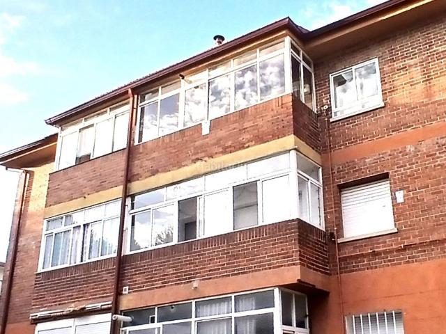 Piso en venta en Collado Villalba, Villalba Estación. SE VENDE piso para entrar a vivir junto CALLE HONORIO LOZANO. Pisos Collado.