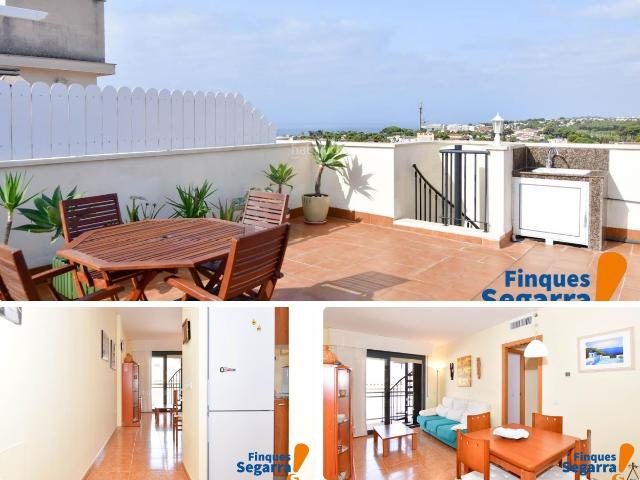 Piso en venta en Coma ruga, Coma ruga Platja Costa Dorada. Ático con solárium y piscina comunitaria. Pisos.
