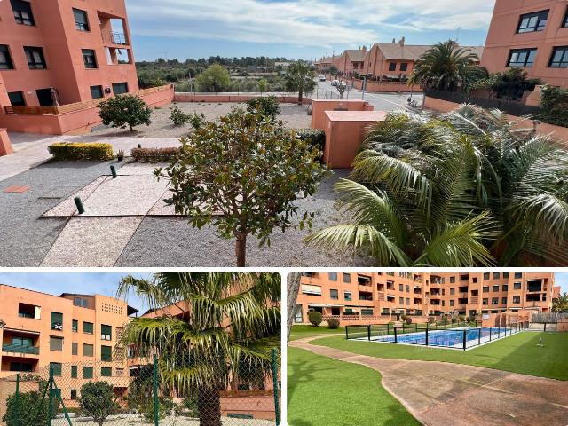 Piso en venta en Coma ruga, Coma ruga Platja Costa Dorada. Cerca de la playa en zona comunitaria con parking y piscina. Pisos.
