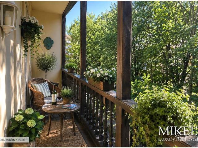 Piso en venta en Comillas. PISO EN EL CENTRO DE COMILLAS, CON ZONA PRIVADA DE TERRAZA Y JARDIN. Pisos.