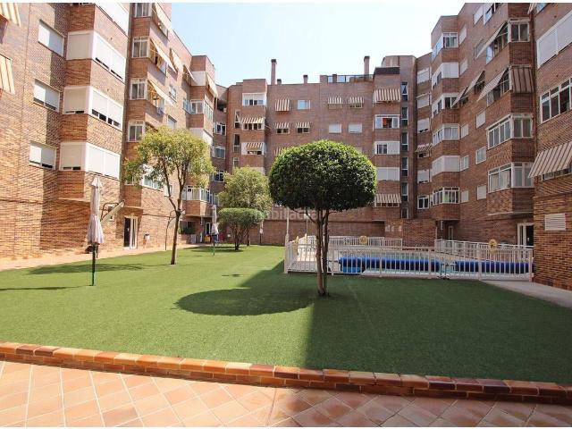 Piso en venta en Coslada, El Puerto. Piso en venta en Zona Puerto28821. Pisos.
