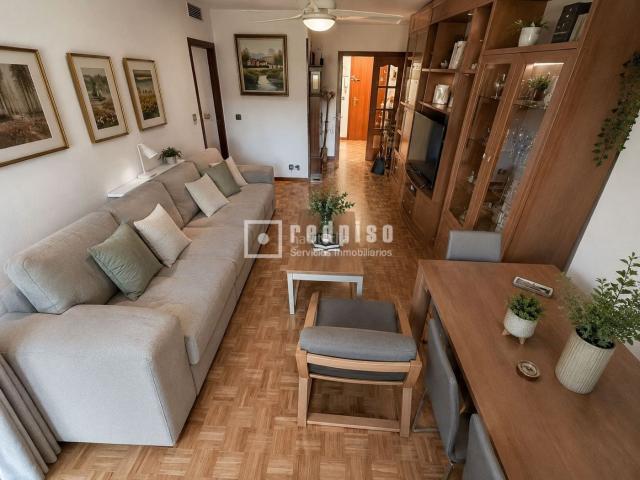 Piso en venta en Coslada, Valleaguado La Cañada. REDPISO COSLADA PUEBLO VENDE PISO EN VALLEAGUADO, COSLADA, MADRID. Pisos.