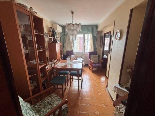 Piso en Venta en Cornellà de Llobregat