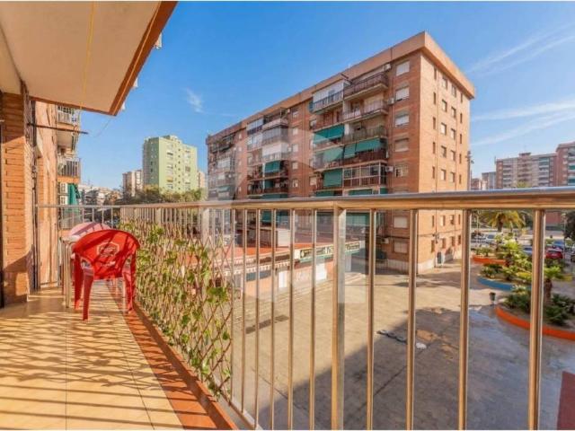 Piso en Venta en Cornellà de Llobregat