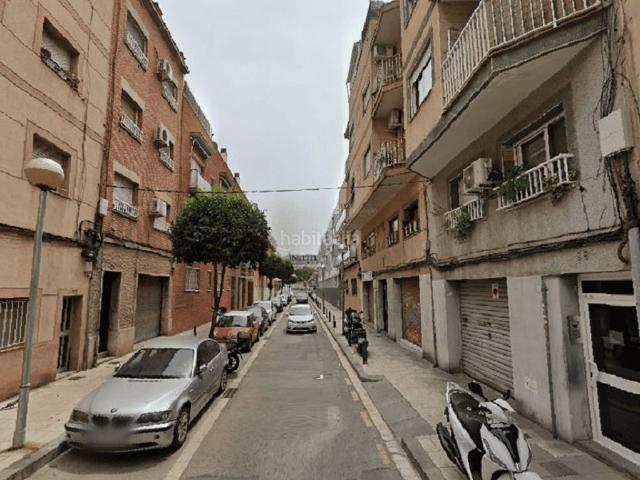 Piso en venta en Cornellà de Llobregat, Almeda El Corte Inglés. Piso en Calle Dolors Almeda Cornellà de Llobregat. Pisos Cornellà de.