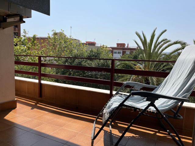 Piso en venta en Cornellà de Llobregat, Centre. PISO PREMIUM EN EL CENTRO DE CORNELLÁ CON PISCINA COMUNITARIA. Pisos Cornellà de.