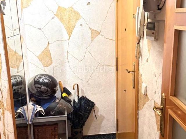 Piso en venta en Cornellà de Llobregat, Sant Ildefons. ATENCIÓN PISO 3 HABITACIONES SALÓN DE 5 CRISTALES 1º DE ALTURA. Pisos Cornellà de.