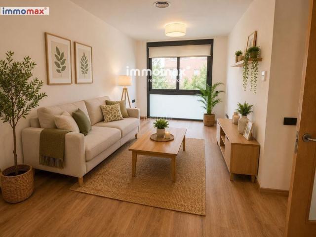 Piso en venta en Cornellà de Llobregat, Sant Ildefons. Immomax te presenta en Cornellá barrio Gavarra una planta baja con patio seminueva. Pisos Cornellà de.
