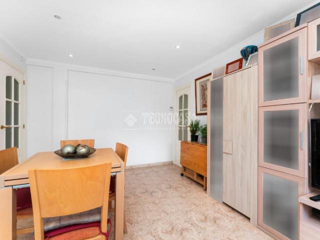 Piso en venta en Cornellà de Llobregat, Sant Ildefons. Piso en venta en Cornellà de llobregat. Pisos Cornellà de.