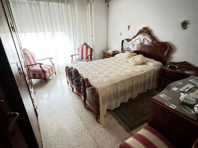 Piso en venta en Córdoba, Casco Histórico Ribera San Basilio. Oportunidad inversores 4 dormitorios!. Pisos.