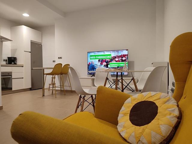 Piso en venta en Córdoba, Centro. Encantador apartamento amueblado en pleno centro de Córdoba. Pisos.