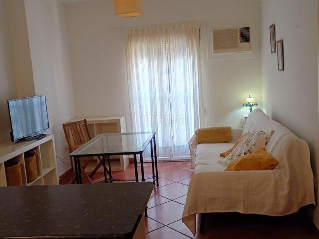 Piso en venta en Córdoba, Centro. Piso de 43 m2 junto a Cruz Roja y Judería primera vivienda hoy, activo de inversión mañana. Pisos.
