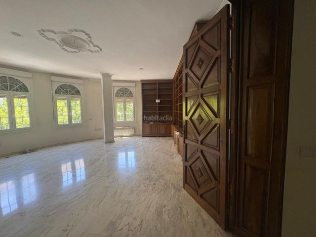 Piso en venta en Córdoba, Centro. Residencia señorial en una de las avenidas más emblemáticas de Córdoba, Gran Capitán. Pisos.