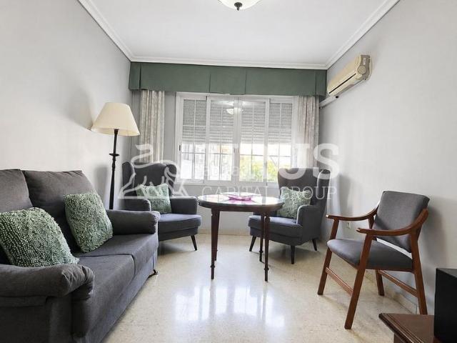 Piso en venta en Córdoba, Ciudad Jardín Zoco. Amplio piso en Ciudad Jardín 120 m2, ascensor y gran potencial junto a Avenida del Aeropuerto. Pisos.