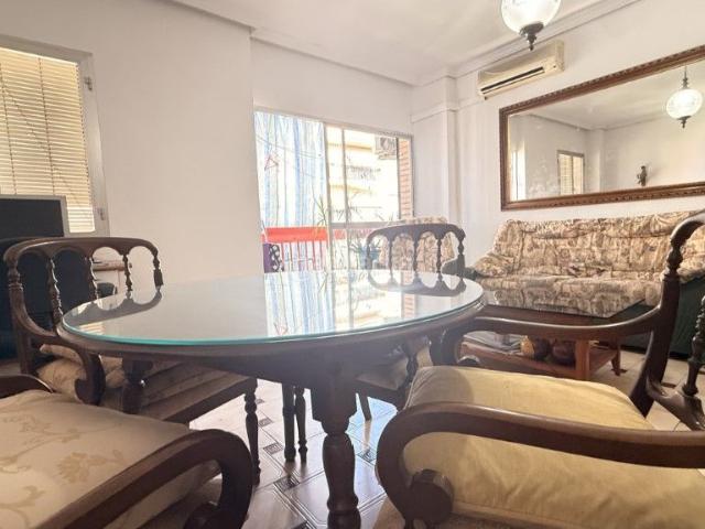 Piso en venta en Córdoba, Ciudad Jardín Zoco. EL ESPACIO QUE TU FAMILIA NECESITA JUNTO A AVENIDA DEL AEROPUERTO. Pisos.