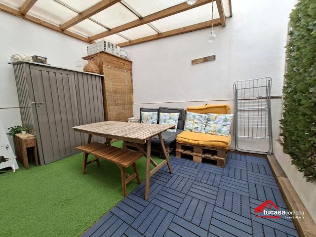 Piso en venta en Córdoba, Ciudad Jardín Zoco. ESPECTACULAR PISO DE 125 M2 CON PATIO PRIVADO, TERRAZA Y 4 DORMITORIOS EN CIUDAD JARDÍN. Pisos.