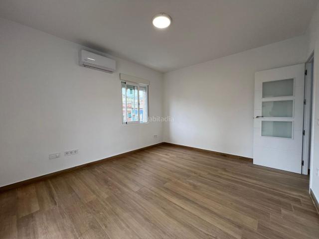 Piso en venta en Córdoba, Ciudad Jardín Zoco. PISO REFORMADO A ESTRENAR CON ASCENSOR EN AVD. MEDINA AZAHARA. Pisos.