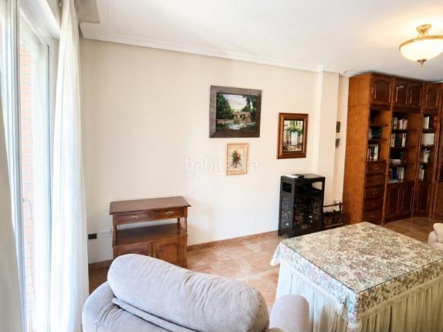 Piso en venta en Córdoba, Ciudad Jardín Zoco. PISO TOTALMENTE EXTERIOR EN PLENA AVENIDA MANOLETE!. Pisos.