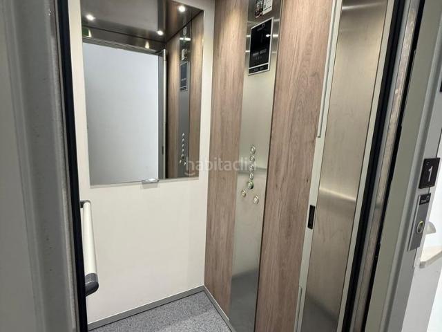 Piso en venta en Córdoba, Ciudad Jardín Zoco. Vivienda de tres dormitorios y ascensor en Ciudad Jardín. Pisos.