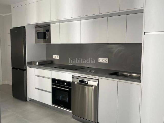 Piso en venta en Córdoba, Ciudad Jardín Zoco. VIVIENDA IDEAL PARA INVERTIR JUNTO A LA ESTACIÓN. Pisos.