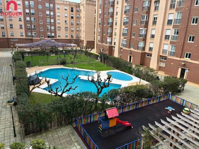 Piso en venta en Córdoba, Ciudad Jardín Zoco. ZOCO DE CUATRO DORMITORIOS, DOS BAÑOS, GARAJE Y TRASTERO. Pisos.