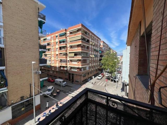 Piso en venta en Córdoba, Av. Barcelona Viñuela Rescatado