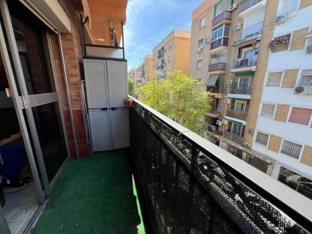 Piso en venta en Córdoba, Av. Barcelona Viñuela Rescatado