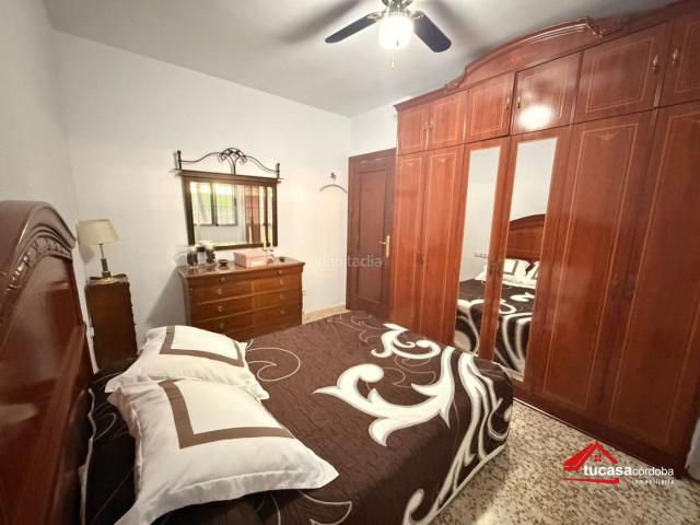 Piso en venta en Córdoba, Fátima Levante. Amplio Piso en Fátima con Patio Privado, Trastero y 3 Dormitorios. Pisos.