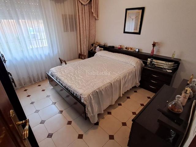 Piso en venta en Córdoba, Fátima Levante. Piso exterior en El Cairo con azotea, ascensor y gran potencial. Pisos.
