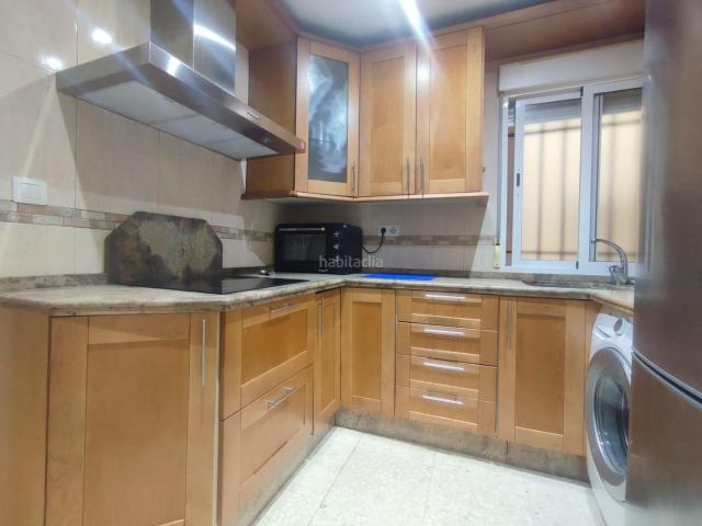 Piso en venta en Córdoba, Fátima Levante. VIVIENDA EN FÁTIMA MUY BIEN UBICADA, INTERIOR A SU PROPIO PATIO DE GRAN TAMAÑO, MUY LUMINOSO!. Pisos.