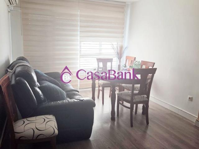 Piso en venta en Córdoba, Fuensanta Arcángel. Ref. 28128 Zona Virgen Milagrosa. Gran piso exterior COMPLETAMENTE REFORMADO con magnificas calidades y AMUEBLADO en bloque tambie. Pisos.