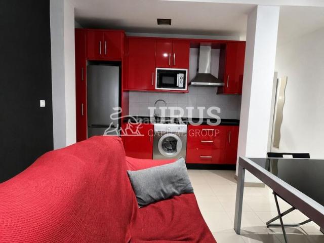 Piso en venta en Córdoba, Huerta de la Reina Trassierra. Bajo en Colonia de la Paz junto a la estación una oportunidad cómoda, actual y lista para entrar. Pisos.