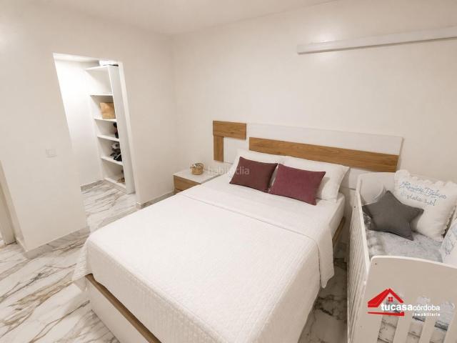 Piso en venta en Córdoba, Huerta de la Reina Trassierra. ESPECTACULAR PISO REFORMADO CON 3 DORMITORIOS,EXCELENTE LUMINOSIDAD. Pisos.