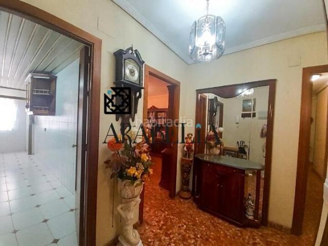 Piso en venta en Córdoba, Huerta de la Reina Trassierra. EXCLUSIVA! Tu nuevo hogar en una ubicación inmejorable. Pisos.