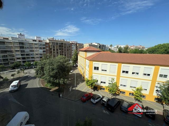 Piso en venta en Córdoba, Ollerías San Cayetano. EXCLUSIVA OPORTUNIDAD EN PLAZA DE COLÓN, CÓRDOBA. Pisos.