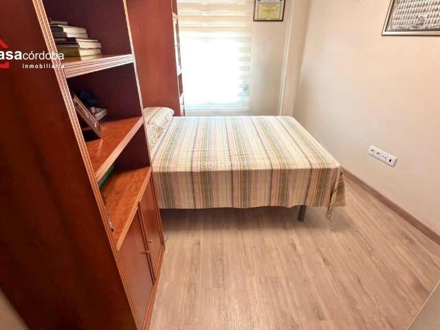 Piso en venta en Córdoba, Ollerías San Cayetano. PISO CON TERRAZA Y ASCENSOR EN OLLERÍAS 3 HAB. CLIMATIZACIÓN CENTRAL ORIENTACIÓN SURESTE. Pisos.