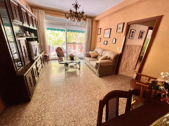 Piso en venta en Córdoba, Santa Rosa Valdeolleros. Piso 2 habitaciones Venta Córdoba. Pisos.